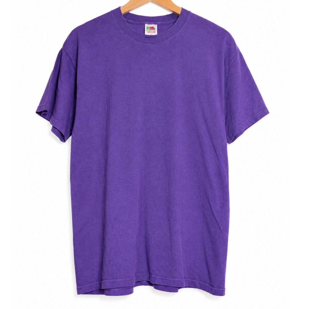 Vintage 90s/2000s Fruit of the Loom Heavy Cotton Purple T-Shirt L